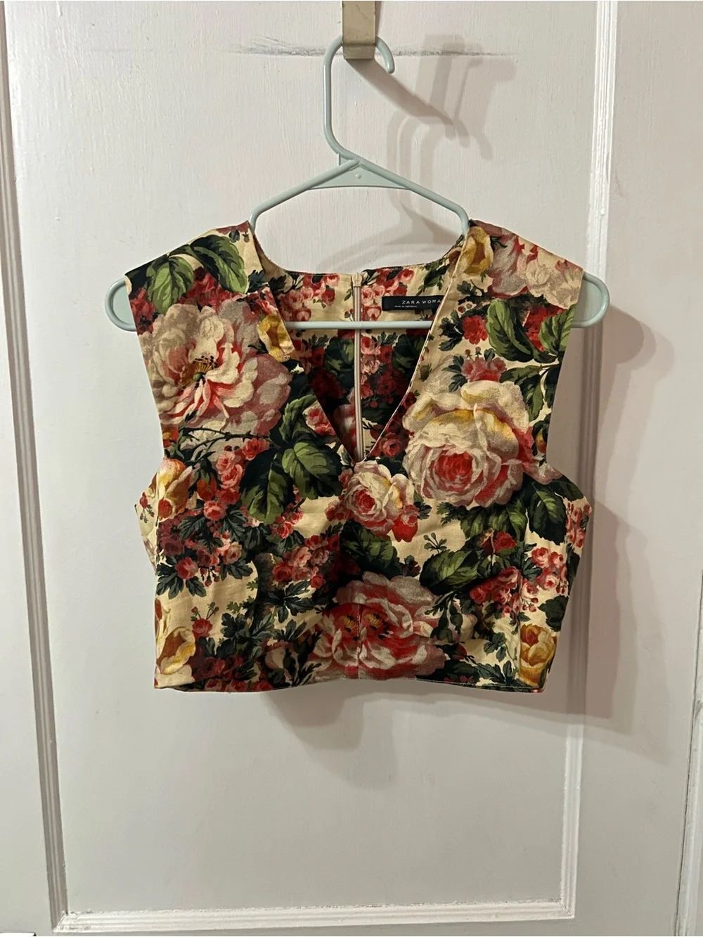 Zara Floral Cropped V-Neck Tank Top - Cream, Green, Red